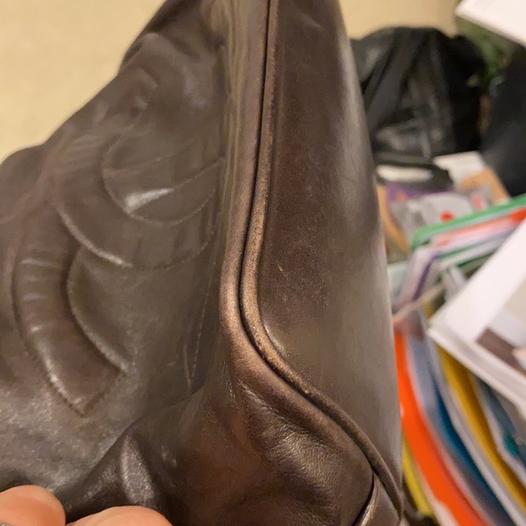 Chanel Vintage Brown Calfskin CC Chain Drawstring small Bucket Bag. - Picture 7 of 10